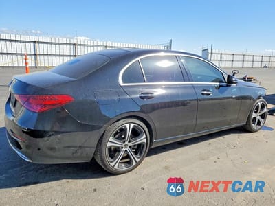Trzecie zdjęcie samochodu z tyłu: 2022 MERCEDES-BENZ C 300 VIN:W1KAF4GB8NR042412 - miniatura