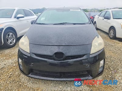 Piąte zdjęcie samochodu w środku: 2011 TOYOTA PRIUS THREE VIN:JTDKN3DU9B0303497 - miniatura