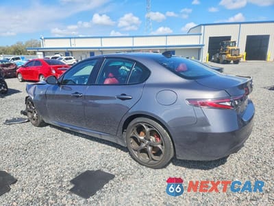 Drugie zdjęcie samochodu z przodu: 2024 ALFA ROMEO GIULIA TI VIN:ZARFAMBN8R7682837 - miniatura