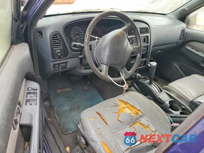 Zdjęcie 8 z 12 samochodu: 1996 NISSAN PATHFINDER XE VIN:JN8AR05Y1TW029652 - miniatura