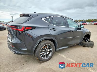 Trzecie zdjęcie samochodu z tyłu: 2024 LEXUS NX 350H PREMIUM VIN:JTJGKCEZ5R5010392 - miniatura