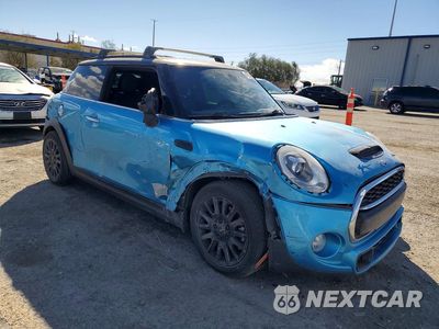 Czwarte zdjęcie samochodu z boku: 2017 MINI COOPER S VIN:WMWXP7C55H2A45087 - miniatura