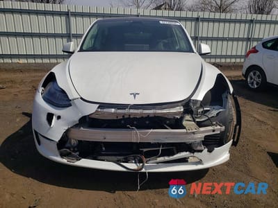 Piąte zdjęcie samochodu w środku: 2022 TESLA MODEL Y VIN:7SAYGDEF4NF452435 - miniatura