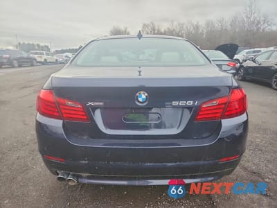 Zdjęcie 6 z 11 samochodu: 2013 BMW 528 XI VIN:WBAXH5C52DD108546 - miniatura