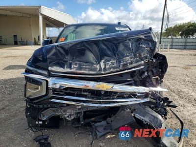 Piąte zdjęcie samochodu w środku: 2025 CHEVROLET TAHOE C1500 LT VIN:1GNS5NRD0SR254777 - miniatura