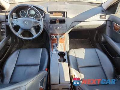 Zdjęcie 8 z 11 samochodu: 2008 MERCEDES-BENZ C 300 VIN:WDDGF54X48F126877 - miniatura