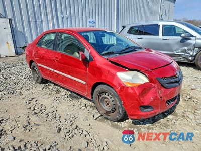 Czwarte zdjęcie samochodu z boku: 2007 TOYOTA YARIS BASE VIN:JTDBT923471009266 - miniatura