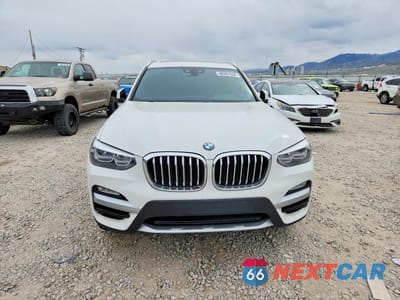 Piąte zdjęcie samochodu w środku: 2019 BMW X3 XDRIVE30I VIN:5UXTR9C59KLD93577 - miniatura