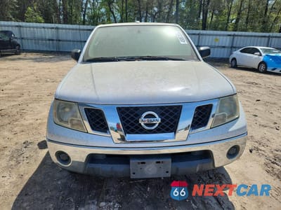Piąte zdjęcie samochodu w środku: 2011 NISSAN FRONTIER SV V6 VIN:1N6AD0CU6BC435871 - miniatura