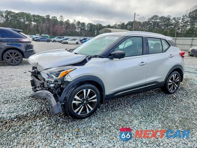 2020 NISSAN KICKS SR 3N1CP5DV1LL526031 - główne zdjęcie licytacji z USA - miniatura