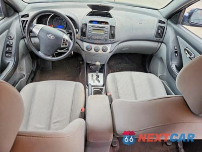 Zdjęcie 8 z 11 samochodu: 2010 HYUNDAI ELANTRA GLS VIN:KMHDU4AD6AU951226 - miniatura