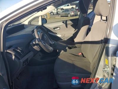 Zdjęcie 7 z 12 samochodu: 2010 TOYOTA PRIUS III VIN:JTDKN3DU2A1295753 - miniatura