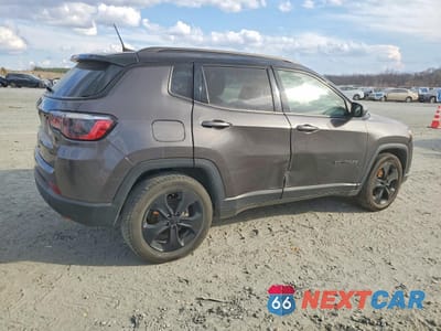 Trzecie zdjęcie samochodu z tyłu: 2021 JEEP COMPASS LATITUDE VIN:3C4NJCBB6MT597117 - miniatura