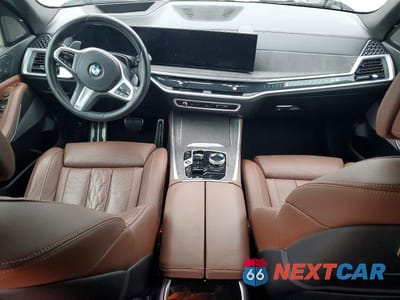 Zdjęcie 8 z 13 samochodu: 2024 BMW X5 XDRIVE40I VIN:5UX23EU04R9V38182 - miniatura