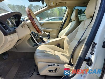 Zdjęcie 7 z 13 samochodu: 2013 VOLVO XC60 3.2 VIN:YV4952DL3D2371248 - miniatura