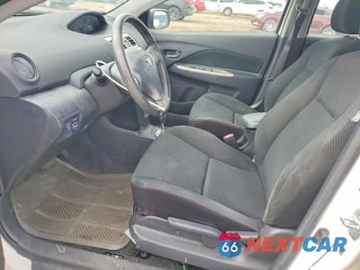 Zdjęcie 7 z 11 samochodu: 2009 TOYOTA YARIS BASE VIN:JTDBT903X91322313 - miniatura