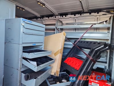 Zdjęcie 10 z 12 samochodu: 2018 CHEV EXPRESS G3500 VIN:1GCZGGFG0J1178826 - miniatura