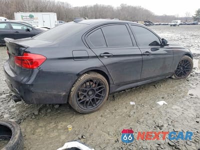 Trzecie zdjęcie samochodu z tyłu: 2017 BMW 340 XI VIN:WBA8B7G34HNU37856 - miniatura