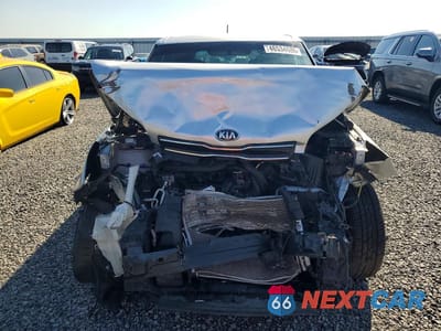 Piąte zdjęcie samochodu w środku: 2018 KIA SOUL + VIN:KNDJP3A56J7511572 - miniatura