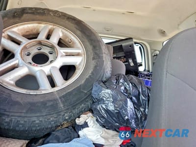 Zdjęcie 10 z 12 samochodu: 2006 FORD EXPEDITION XLT VIN:1FMPU15546LA88566 - miniatura