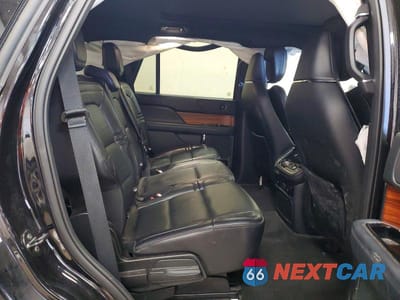 Zdjęcie 11 z 14 samochodu: 2019 LINCOLN NAVIGATOR RESERVE VIN:5LMJJ2LT8KEL11886 - miniatura