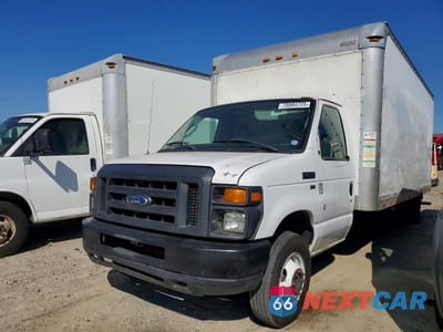 2014 FORD E350 BOX TRUCK 1FDWE3FL9EDA61244 - główne zdjęcie licytacji z USA - miniatura