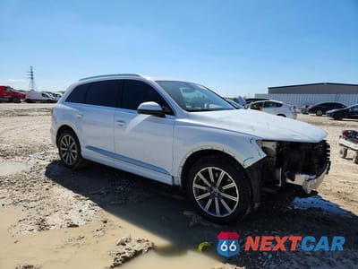 Czwarte zdjęcie samochodu z boku: 2018 AUDI Q7 PREMIUM PLUS VIN:WA1LHAF75JD024718 - miniatura
