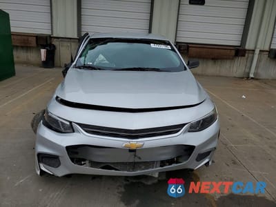 Piąte zdjęcie samochodu w środku: 2017 CHEV MALIBU LS VIN:1G1ZB5STXHF137499 - miniatura