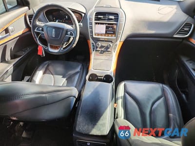 Zdjęcie 8 z 13 samochodu: 2019 LINCOLN NAUTILUS SELECT VIN:2LMPJ6K91KBL58932 - miniatura