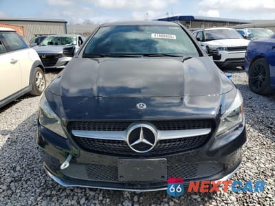 Piąte zdjęcie samochodu w środku: 2018 MERCEDES-BENZ CLA 250 VIN:WDDSJ4EB4JN658874 - miniatura