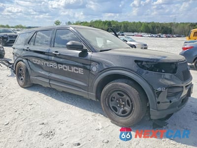 Czwarte zdjęcie samochodu z boku: 2023 FORD EXPLORER POLICE INTERCEPTOR VIN:1FM5K8AC0PGA33536 - miniatura