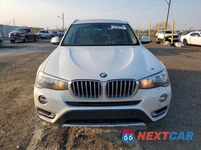 Piąte zdjęcie samochodu w środku: 2016 BMW X3 XDRIVE28I VIN:5UXWX9C50G0D89476 - miniatura