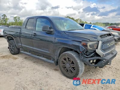 Czwarte zdjęcie samochodu z boku: 2019 TOYOTA TUNDRA SR VIN:5TFRM5F13KX142300 - miniatura