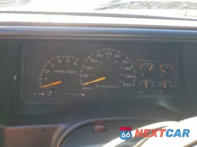 Zdjęcie 9 z 13 samochodu: 1997 CHEVROLET TAHOE K1500 VIN:3GNEK18R8VG190200 - miniatura