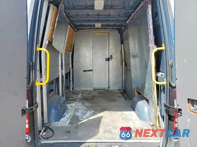Zdjęcie 10 z 13 samochodu: 2018 MERCEDES BENZ SPRINTER 2500 DELIVERY VAN VIN:WD3PE7CD3JP630685 - miniatura