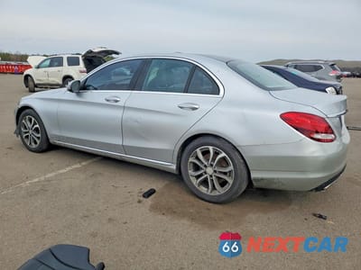 Drugie zdjęcie samochodu z przodu: 2016 MERCEDES-BENZ C 300 4MATIC VIN:55SWF4KB2GU143556 - miniatura