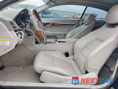 Zdjęcie 7 z 12 samochodu: 2013 MERCEDES-BENZ E 350 VIN:WDDKJ5KB5DF198326 - miniatura