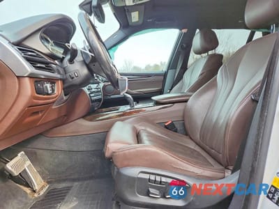Zdjęcie 7 z 12 samochodu: 2017 BMW X5 XDRIVE35I VIN:5UXKR0C38H0V82539 - miniatura