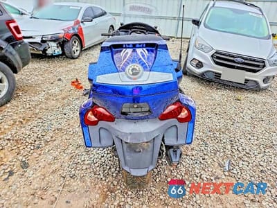 Czwarte zdjęcie samochodu z boku: 2017 CAN-AM SPYDER ROADSTER RT VIN:2BXNBDD26HV001441 - miniatura