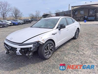 2026 HYUNDAI SONATA HYBRID BLUE KMHL24JJ2TA141684 - główne zdjęcie licytacji z USA - miniatura