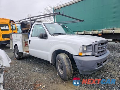 Czwarte zdjęcie samochodu z boku: 2004 FORD F250 SUPER DUTY UTILITY / SERVICE TRUCK VIN:1FDNF20L04EC88388 - miniatura