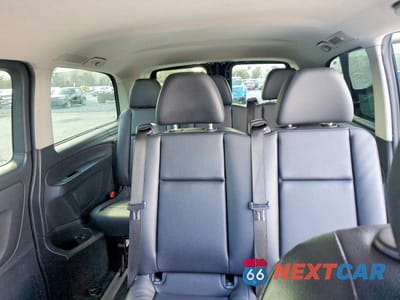Zdjęcie 10 z 13 samochodu: 2019 MERCEDES-BENZ METRIS VIN:WD4PG2EE5K3516503 - miniatura