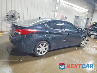 Trzecie zdjęcie samochodu z tyłu: 2013 HYUNDAI ELANTRA LIMITED VIN:KMHDH4AE6DU659223 - miniatura