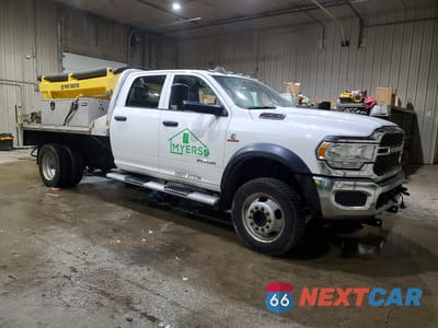 Czwarte zdjęcie samochodu z boku: 2021 RAM 5500 FLATBED TRUCK VIN:3C7WRNEL8MG699222 - miniatura