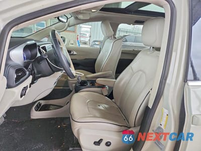 Zdjęcie 7 z 14 samochodu: 2017 CHRYSLER PACIFICA EHYBRID PLATINUM VIN:2C4RC1N70HR710933 - miniatura