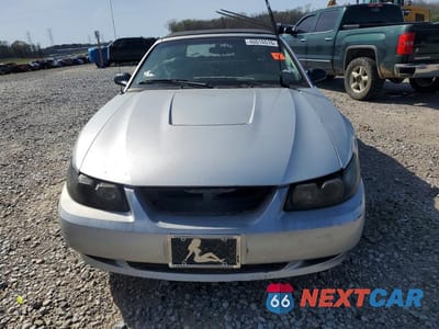 Piąte zdjęcie samochodu w środku: 2003 FORD MUSTANG VIN:1FAFP44443F383121 - miniatura