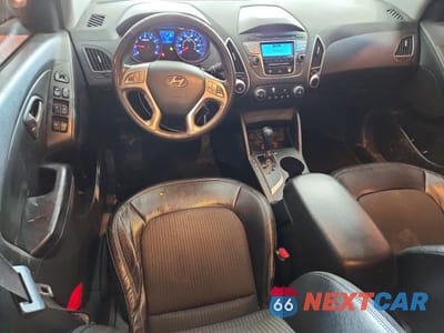 Zdjęcie 8 z 11 samochodu: 2012 HYUNDAI TUCSON GLS VIN:KM8JU3AC6CU527102 - miniatura