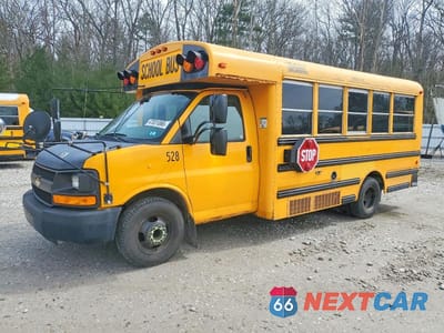 Drugie zdjęcie samochodu z przodu: 2013 THOMAS MINOTOUR G3500 - SCHOOL BUS VIN:1GB3G3BG3D1150659 - miniatura