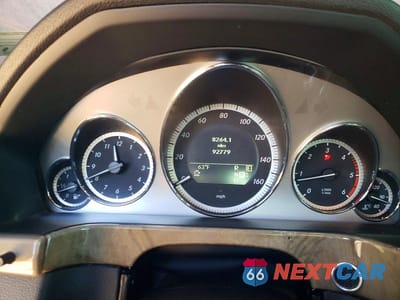 Zdjęcie 9 z 11 samochodu: 2011 MERCEDES-BENZ E 350 BLUETEC VIN:WDDHF2EBXBA410234 - miniatura