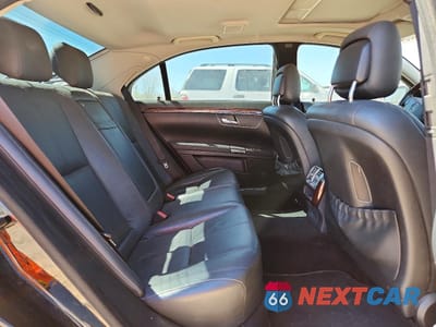 Zdjęcie 10 z 12 samochodu: 2008 MERCEDES-BENZ S 550 VIN:WDDNG71X38A199448 - miniatura